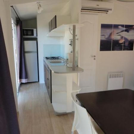 Mobil Home 6 Personnes Rocbaron Εξωτερικό φωτογραφία